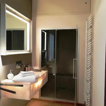 Casa Clarignano - Privata Con Bagno Di Vapore Apartamento *